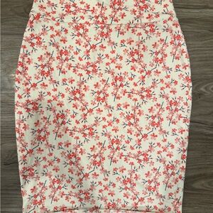 DownEast Floral Pencil Skirt in Red and White